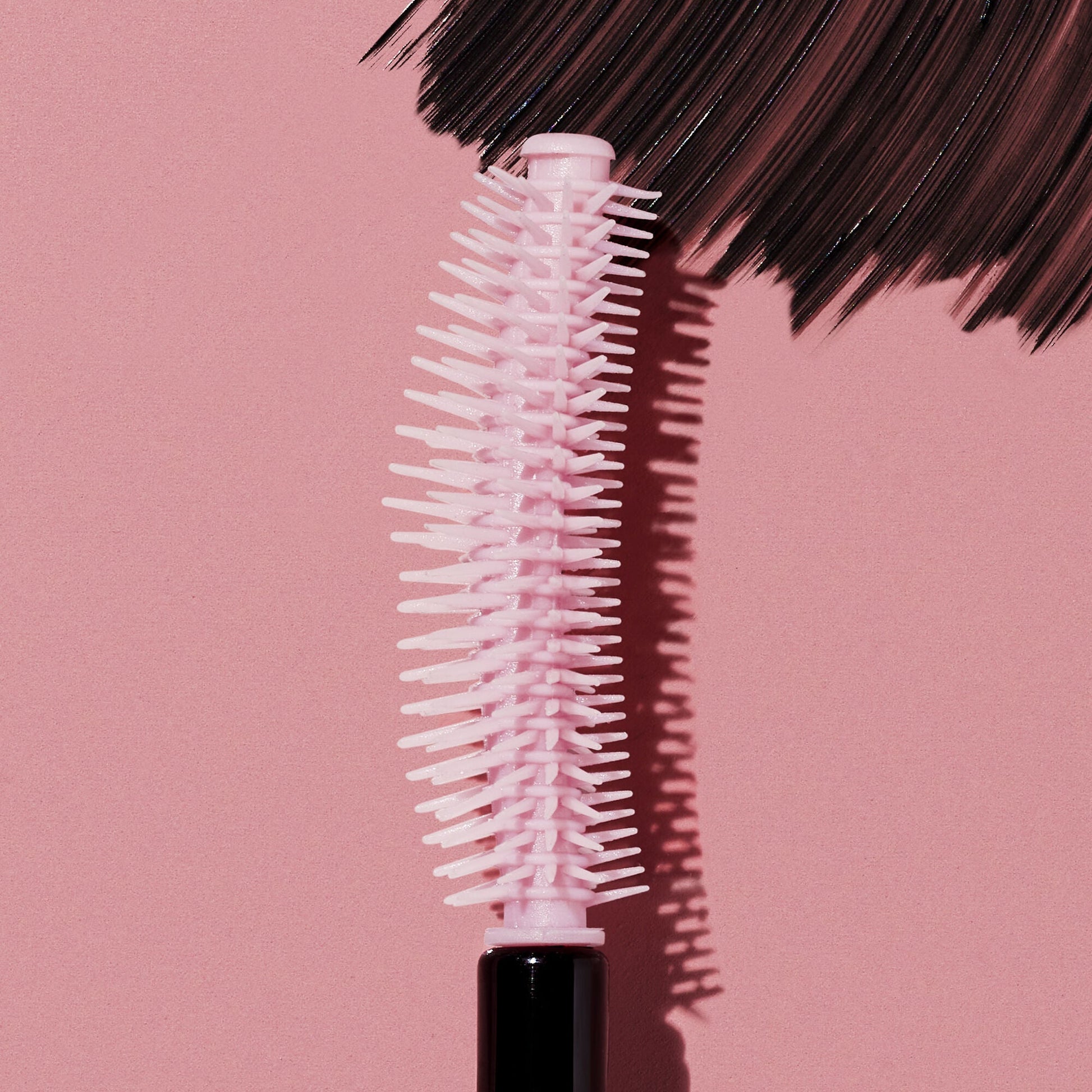 lash-n-roll-mascara-r7 053122_SL_LashNRollWand_RGB_IGF.jpg