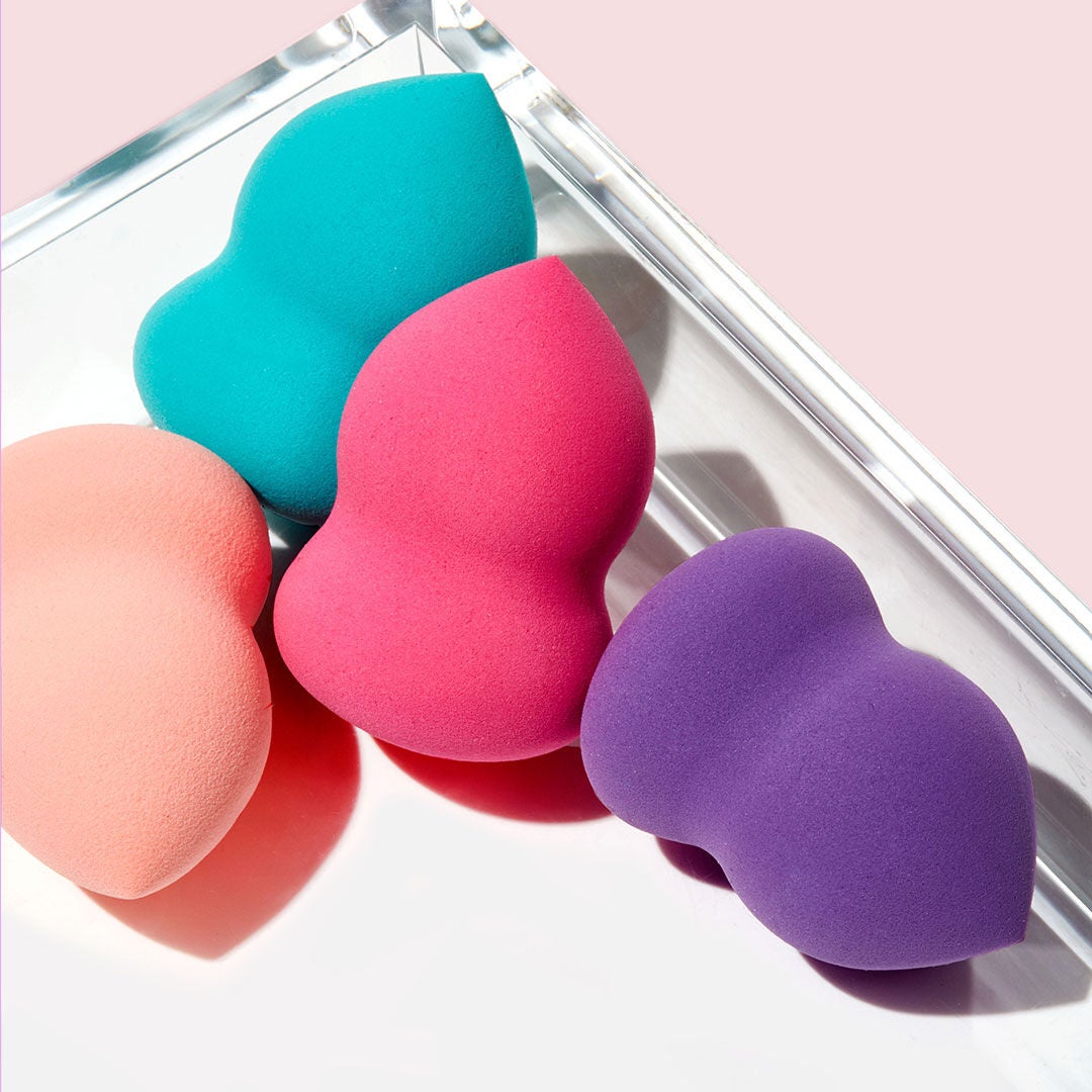 blending-sponge-peach-j2 0619_SocialIGF_Sponges4.jpg