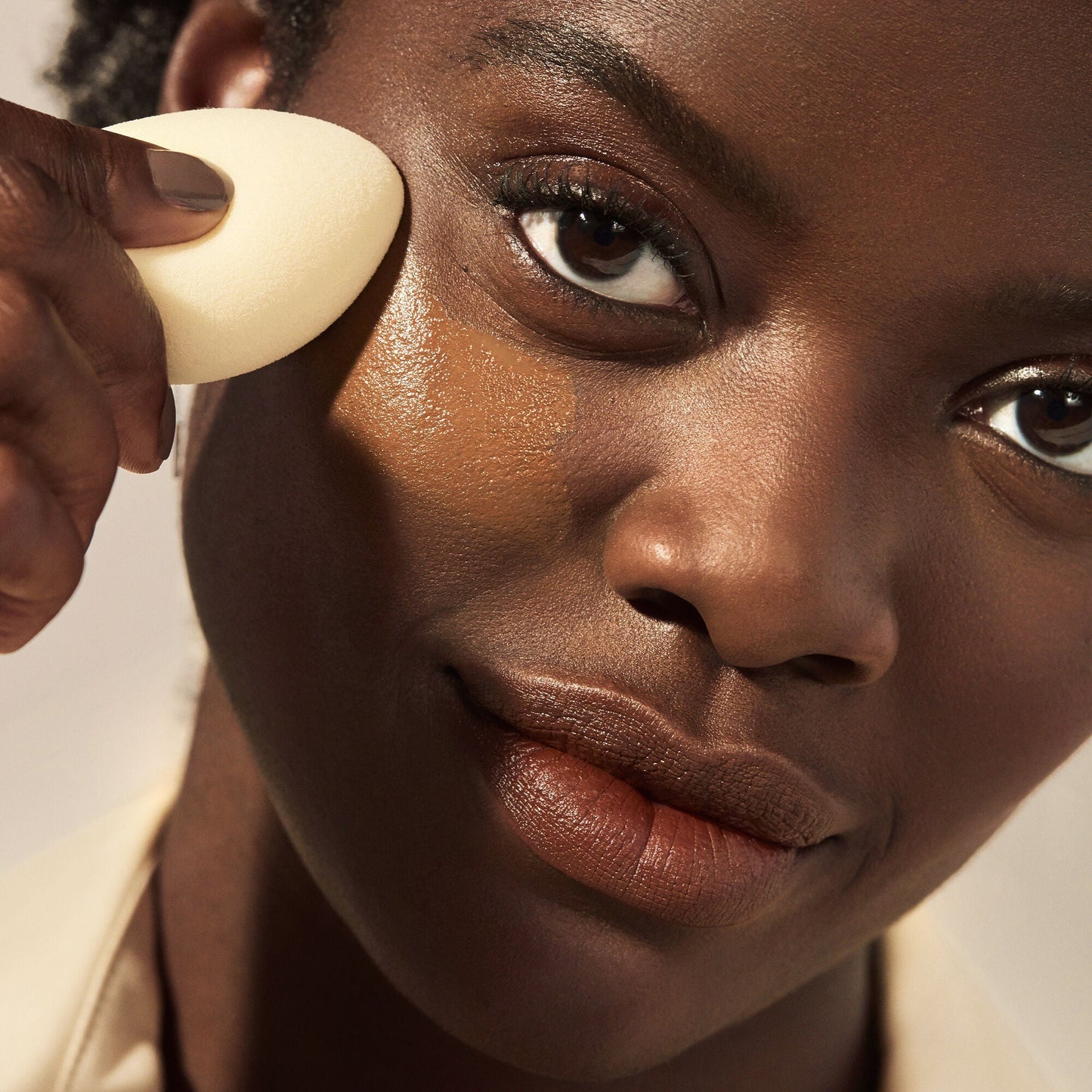 camo-concealer-sponge-s7 07292020_Wemi_HydratingCamo_1765_V4_IGF.jpg