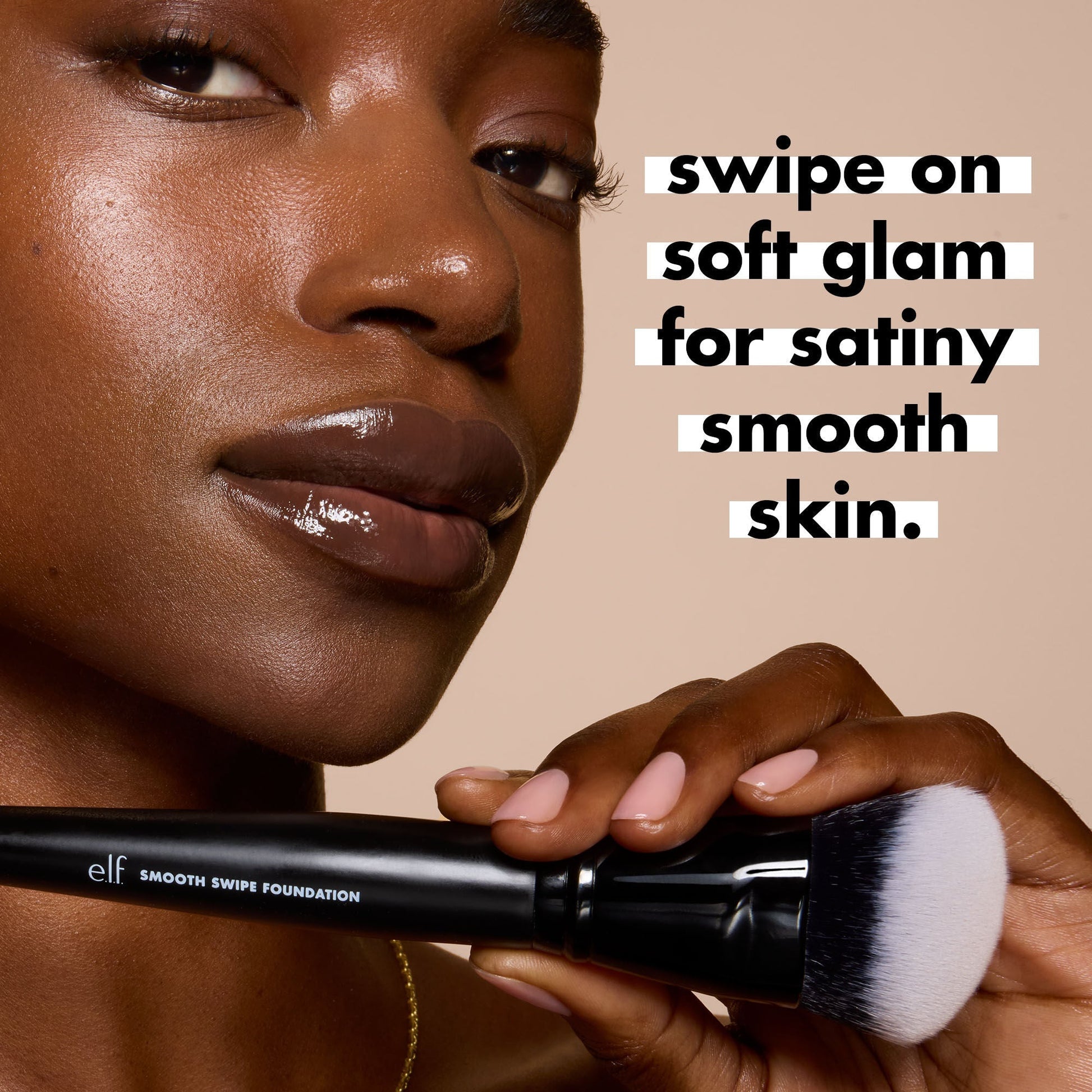 smooth-swipe-foundation-brush-p7 0925_EDUCATION_SMOOTHSWIPEFOUNDATIONBRUSH_PAIRING_20FOUNDATION_20_20BRUSH_20OPTION2.jpg