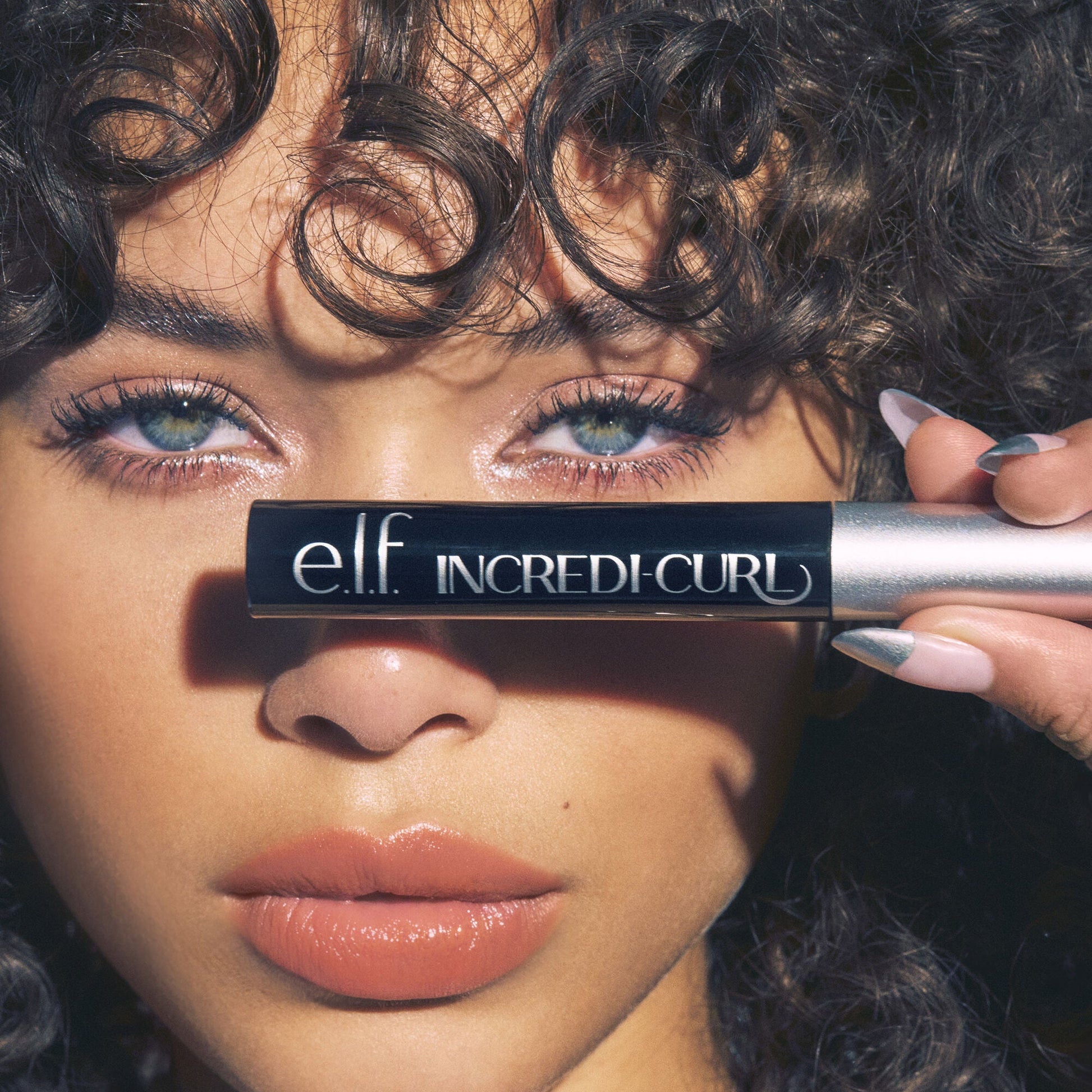 incredi-curl-mascara-t7 100724_elf_Alexa_IncrediCurl_After_0473_FINAL_V1_RGB_IGF_4909dedf-6085-4b66-b6fa-23af48640378.jpg