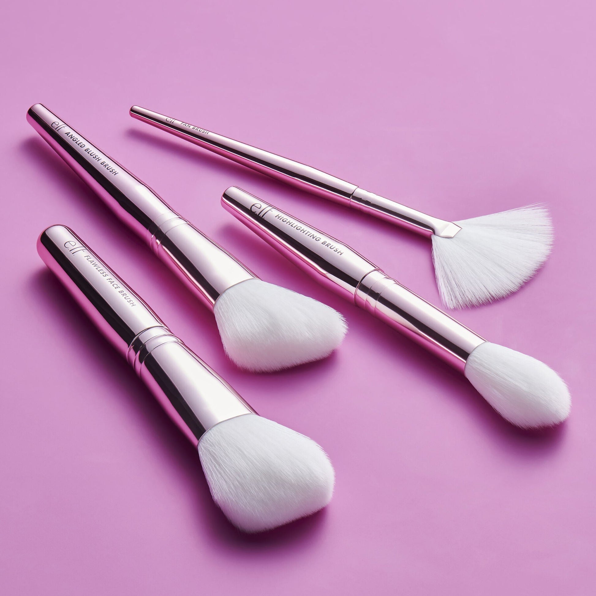 blush-bronzer-and-highlighter-brush-set-k2 12142020_BlushGlow-BrushKit_0027_FocusBracket-MAIN_V2_IGF.jpg