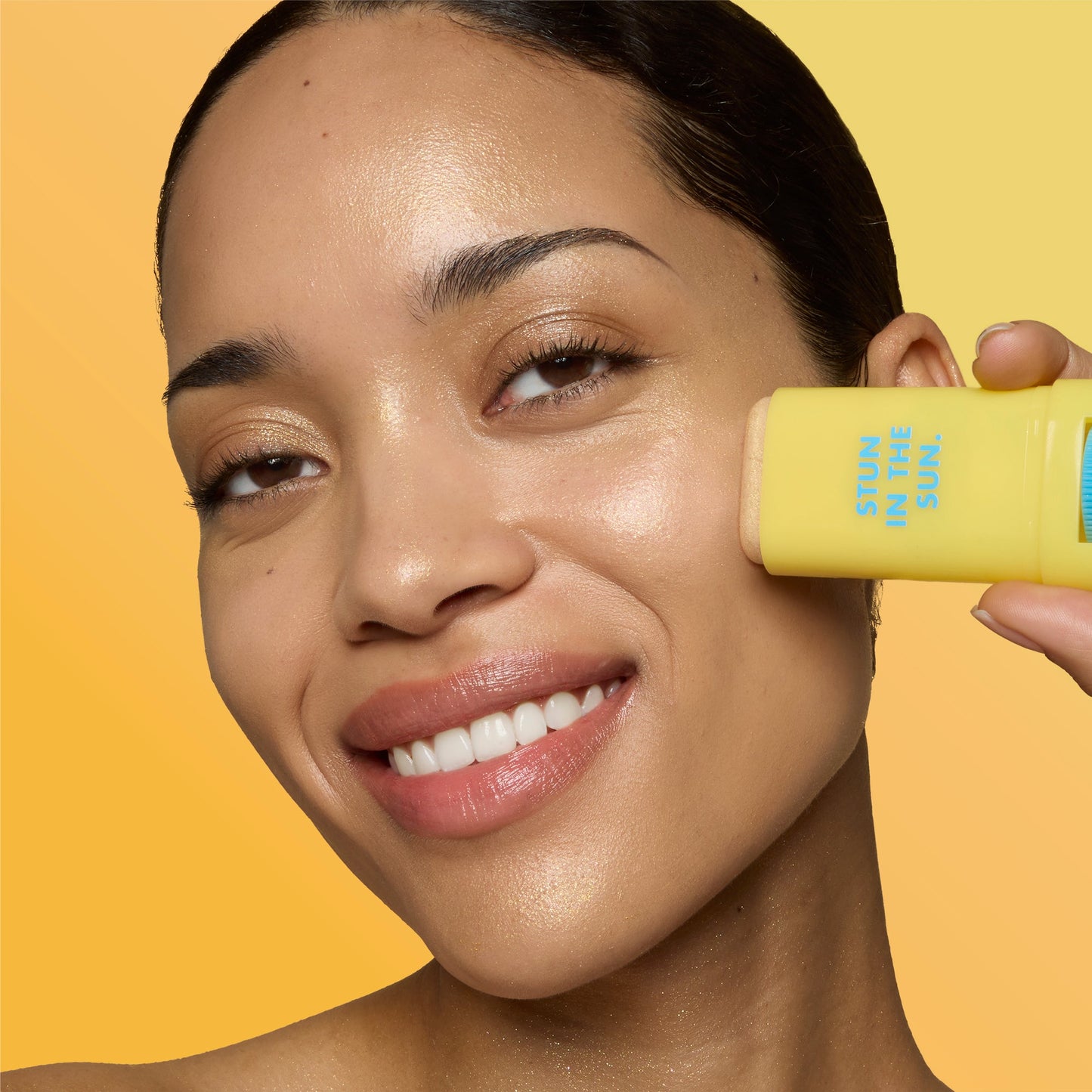 suntouchable-invisi-stick-spf-50-glitz-s6 57109_SUNTOUCHABLES_INVISI_STICK_CELINE_0221_V5.jpg