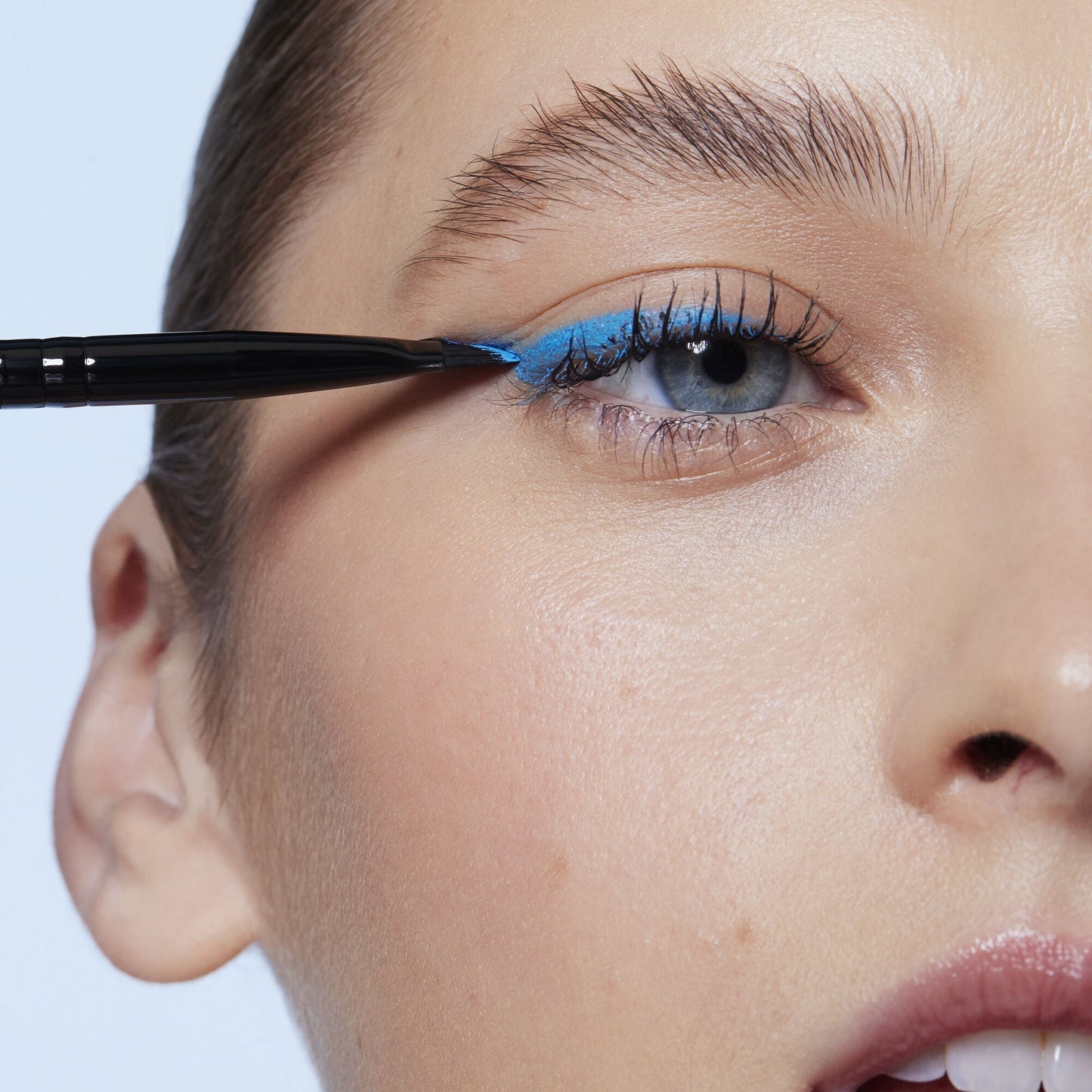 wing-it-liner-brush-f8 84091_Winged_Eyeliner_Brushy.jpg