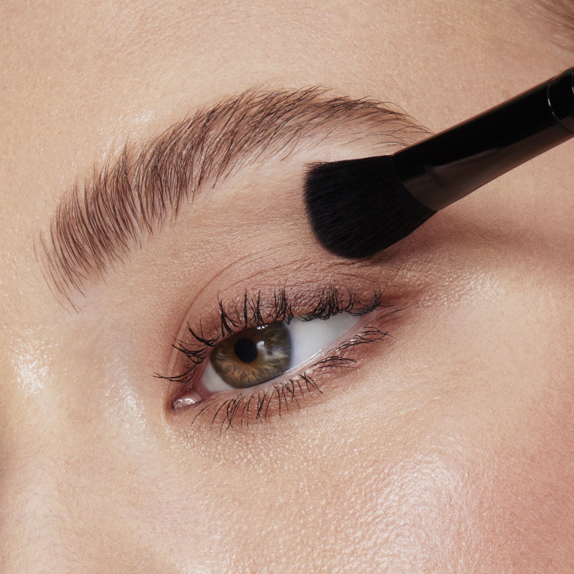 full-face-and-eye-makeup-brush-set-with-travel-case-t3 84674_FULL_FACE_EYE_BRUSH_SET_BLENDING_EYE_BRUSH_CARI_0137.jpg