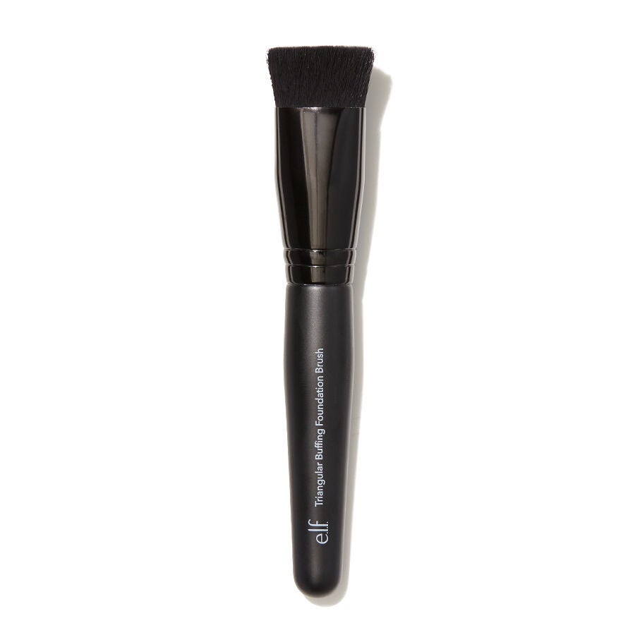 triangular-buffing-foundation-brush-u0 85106_a_TriangularBuffingFoundationBrushwebA.jpg