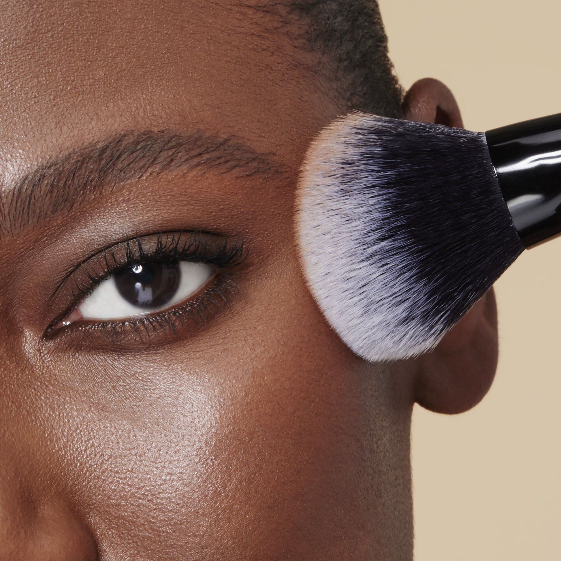 cream-and-powder-face-brush-m5 85352_CREAM_POWDER_FACE_BRUSH_DJ_0197.jpg